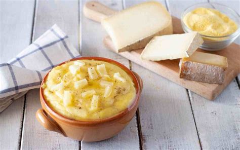 Ricetta Tipica Trentino Alto Adige Polenta Concia Con Formaggio E