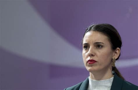 Irene Montero reconoce que no hay contactos con el PSOE sobre el sí es