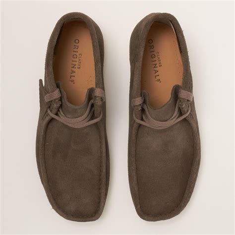 Lyst Clarks Grey Suede Wallabee Boot In Gray For Men