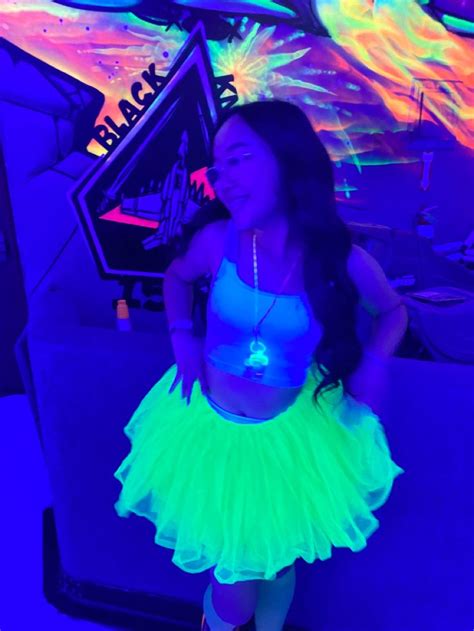 Skate Nightt Glow Theme Party Neon Party Outfits Glow Party