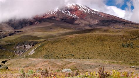 Notes from the Field: Cotopaxi National Park and erupting national strike. — PAINTING JOURNEYS