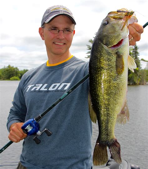 New Insights On The Color Vision Of Bass - PointClickFish.com