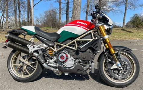 Rare 2008 Ducati Monster S4rs Tricolore Needs A New Home Odometer Shows 2 400 Miles Autoevolution