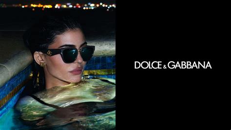 Dolce And Gabbana Ads Banned