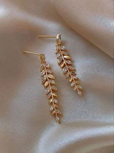 Kesardeep Impex Women Stylish Gold Plated Leaf Earring 925 Sterling