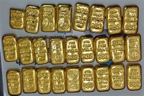 Customs Submits Page Chargesheet In Kerala Gold Smuggling Case