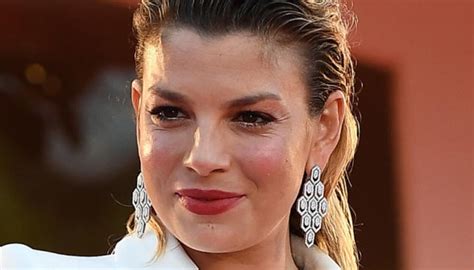 Emma Marrone Stravolge Il Look I Cambiamenti Sono Necessari