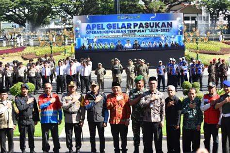 Nataru Perhari Ribu Kendaraan Masuk Kota Malang Malang Posco Media