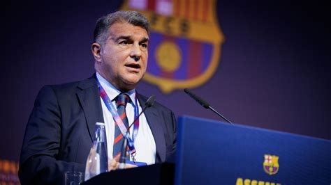 Barcelona Präsident Joan Laporta glaubt weiterhin an Super League