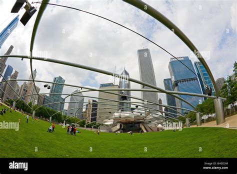 Millennium Park in Chicago Stock Photo - Alamy