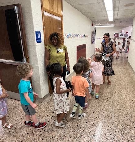 Incoming Hendrick Hudson Kindergarteners Tour Their New Schools | Post Details