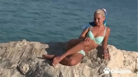 Striptease In Public Beach Porn Videos LetMeJerk