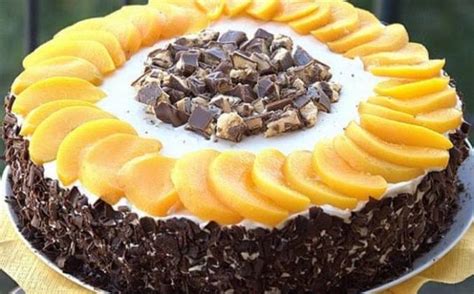 Шоколадный торт с персиками рецепт с фото пошагово