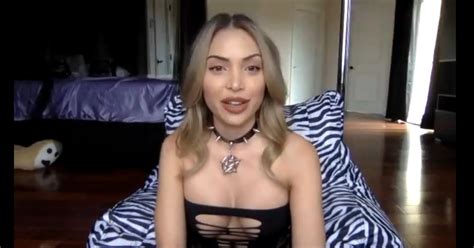 WHO THE FUCK IS SHE R Pornhub