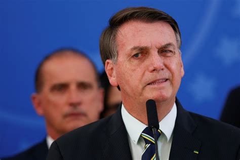 Anonymous Brasil Publicó Datos Personales De Jair Bolsonaro Y Sus Hijos