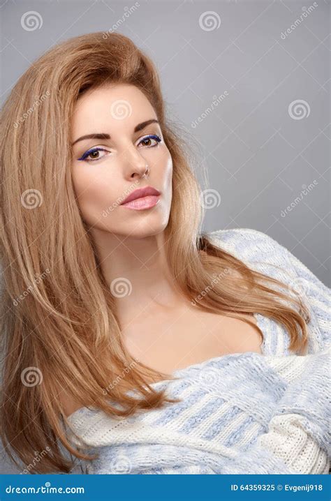 Beauty Portrait Woman Stylish Warm Knitted Sweater Stock Image Image Of Sweater Stylish 64359325