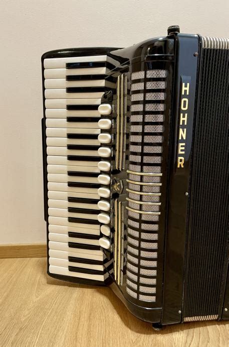 Hohner Verdi V Cb Basna Klavirska Harmonika Kov Ek