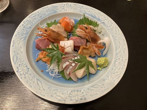 刺身盛り合わせ＆イカ焼き＆白馬豚煮かつ＆ビビンバ＆じゃこ飯 ＠大町市四季彩葉月 信州裏グルメ情報