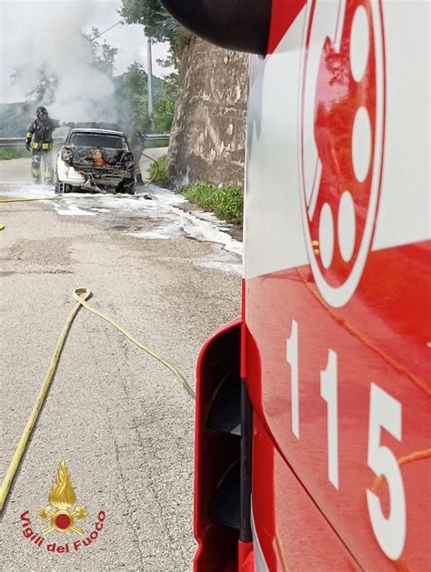 Santorso Incendio Di Un Autovettura Vicenzareport