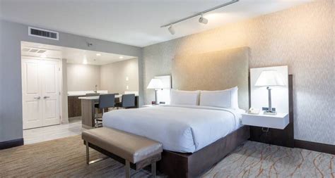 Hotels in Richardson, TX - DoubleTree Dallas Richardson