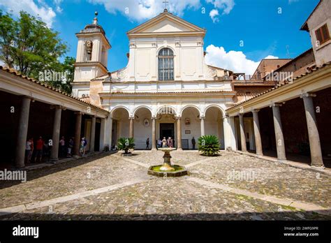 Basilica Of San Clemente Fotos Und Bildmaterial In Hoher Aufl Sung