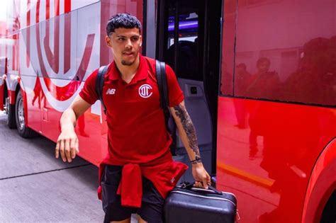 Maxi Araújo ofreció disculpas tras enfrentarse a la afición de Toluca