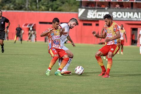 Portal Zap Juazeirense Enfrentou O Vitória Na Estreia Do Baianão