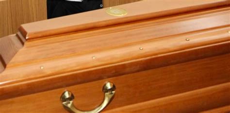 Strage Latina Il Feretro Di Capasso Trasferito A Secondigliano Oggi I Funerali I Presenti