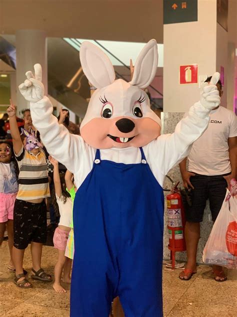 Brincadeiras de caça aos ovos e oficinas de gastronomia vão divertir as