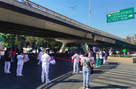 Médicos bloquean avenidas de la CDMX exigen mejores condiciones