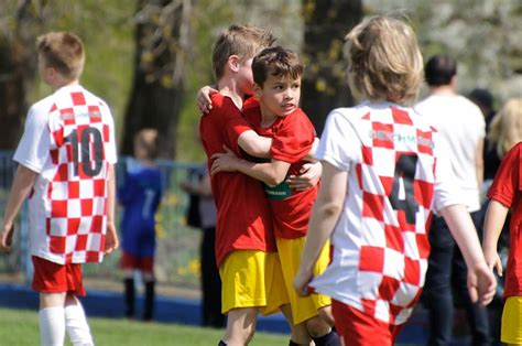 Młodzieżowy Uczniowski Ludowy Klub Sportowy w Pustyni koło Dębicy