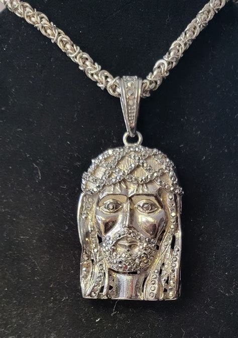 Medallion Pendant Of Jesus Christ Jewelry Marked KP Gem