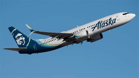 NTSB Issues Preliminary Report On Alaska Airlines Boeing 737 Landing Gear Failure