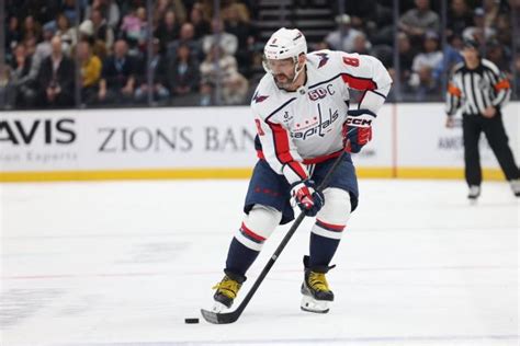 Hockey Sur Glace L Attaquant Des Washington Capitals Alex Ovechkin