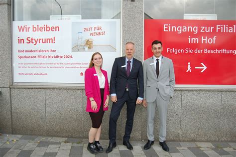 Der Umbau Hat Begonnen Der Sparkassen Standort In Styrum Bleibt