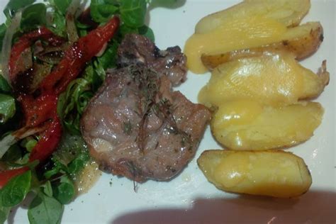 Recette Cotes D Agneau Au Thym Pommes De Terre Facon Raclette Sur