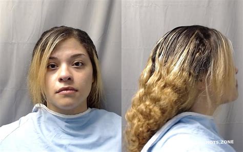 Beadles Kiera Renee 10 03 2022 Champaign County Mugshots Zone