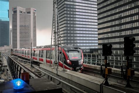 Foto Menjajal Kereta Lrt Jabodebek Foto Katadata Co Id