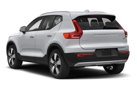 2020 Volvo Xc40 Specs Prices Mpg Reviews And Photos