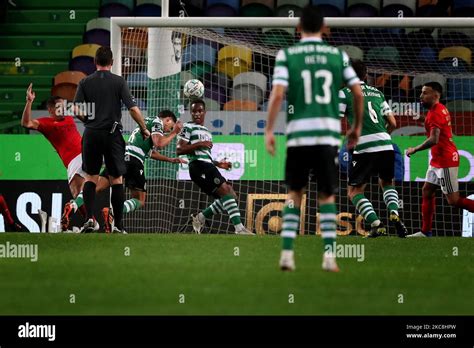 Matheus Nunes of Sporting CP (C ) heads to score during the Portuguese ...