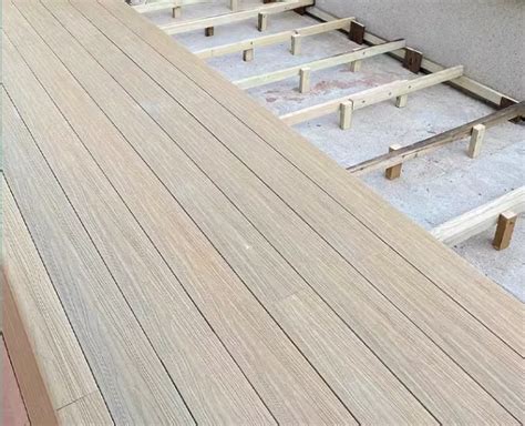 Modern Co Extrusion Wpc Decking No Fading Waterproof Capped Composite