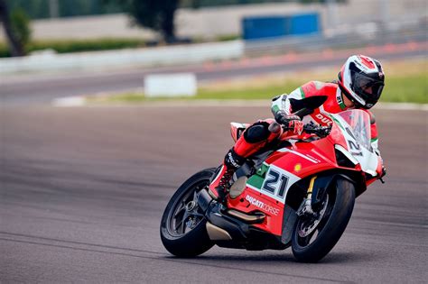 Motorrad Vergleich Ducati Panigale V Bayliss St Championship Th