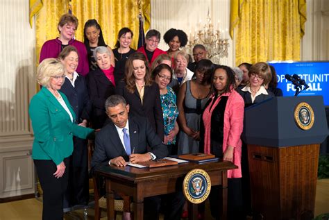 Obama Signs Measures To Help Close Gender Gap In Pay The New York Times