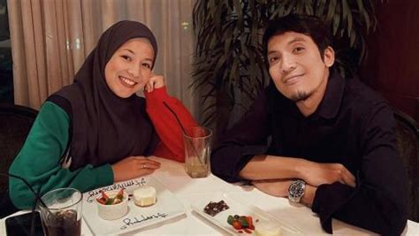 Perjalanan Cinta Desta Dan Natasha Rizky Yang Sempat Tak Direstui