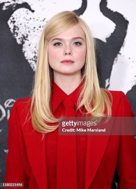 Elle Fanning Fotografias E Filmes Do Acervo Getty Images