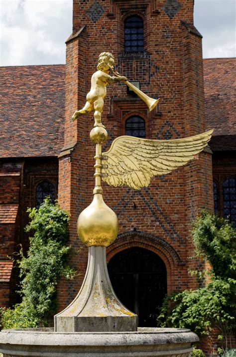 Hatfield House (Hatfield) - Visitor Information & Reviews