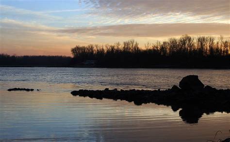 Edward Ted And Pat Jones Confluence Point State Park Missouri State