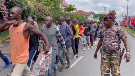 RD Congo les jeunes s enrôlent en masse pour lutter contre les