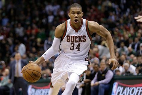 Giannis Antetokounmpo Salary Per Year The Smartwatch 147g1b