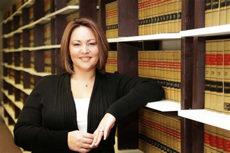 Paralegal Vs Legal Assistant What S The Difference Lawyers Favorite